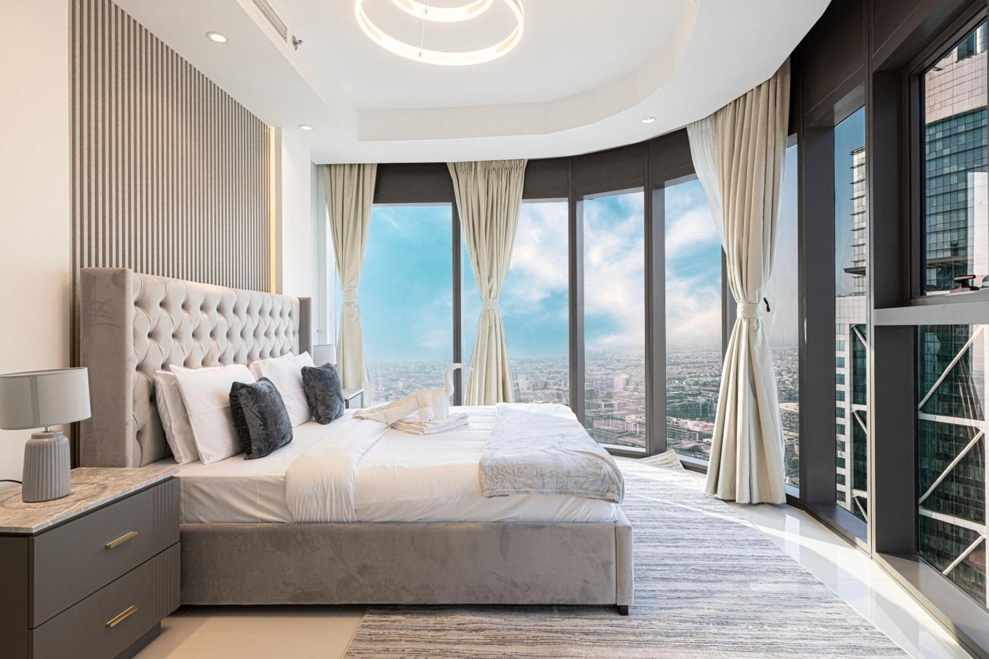 Highest Infinity Pool In Downtown Dubai Apartment Exterior photo