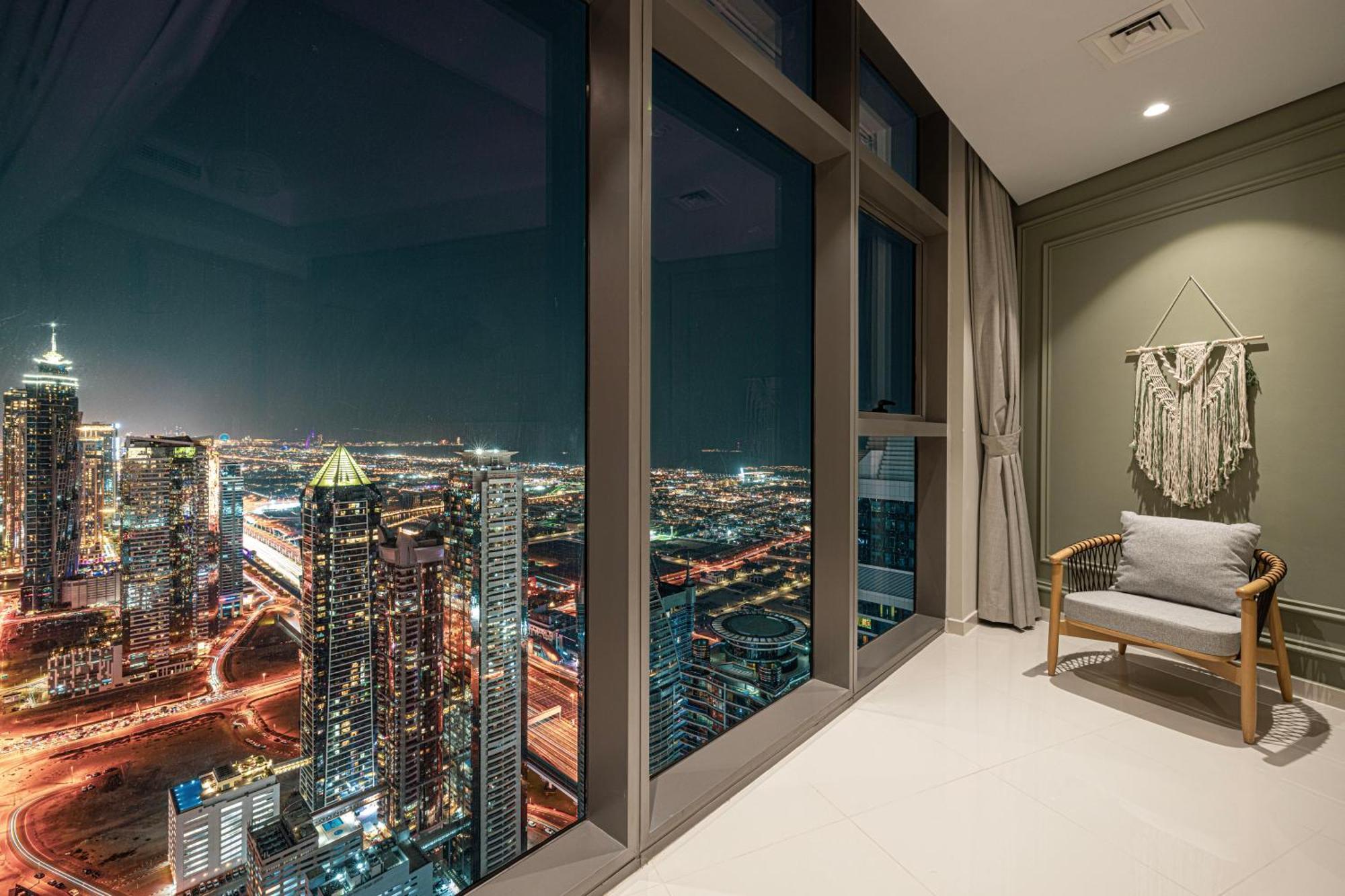 Highest Infinity Pool In Downtown Dubai Apartment Exterior photo